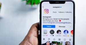 Reorganizar posts no Instagram permite destacar conteúdos sem perder curtidas nem comentários