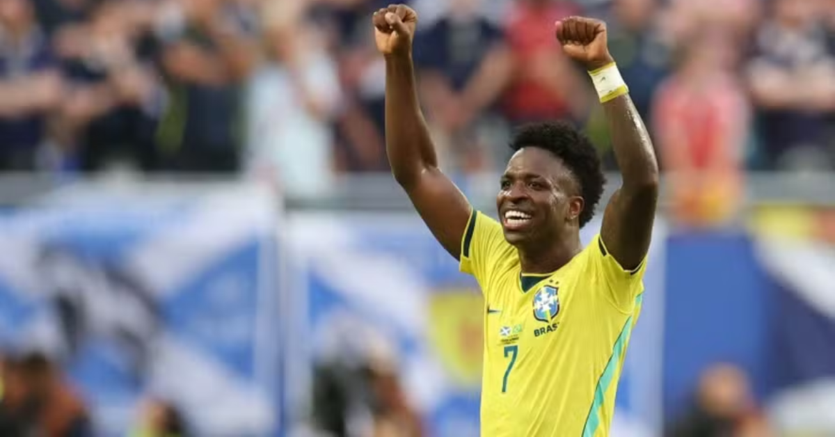 Vini Jr. comemora um dos gols na vitória do Brasil por 3 a 0 sobre a Escócia pela Copa do Mundo de 2026.