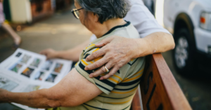 Novo remédio contra Alzheimer reduz declínio cognitivo em até 50% com a menor dose