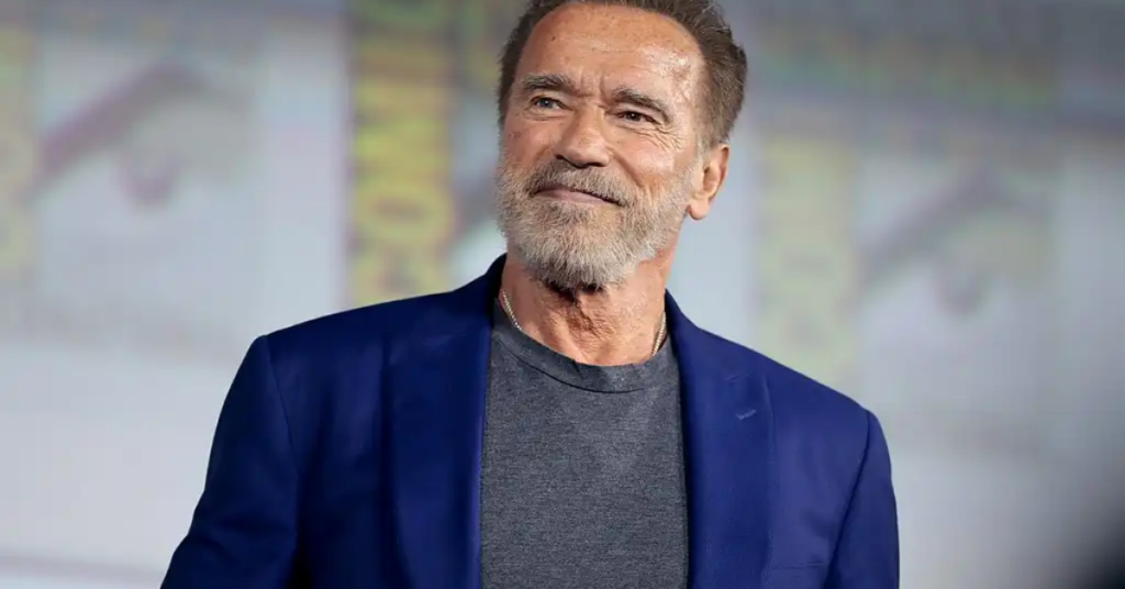Arnold Schwarzenegger completa 79 anos com um legado que ultrapassa o cinema e inclui projetos voltados à educação, inclusão e meio ambiente.