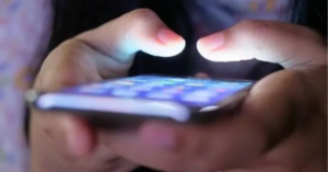 Nova lei reforça proteção de crianças na internet com penas maiores e novas investigações