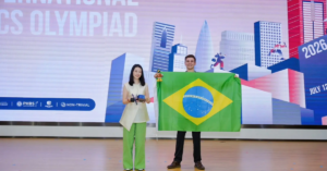 Campeão da Olimpíada de Economia diz que o ouro começou pelo “feijão com arroz”