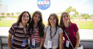 Estudantes brasileiras levam pesquisa sobre câncer de mama à Estação Espacial Internacional