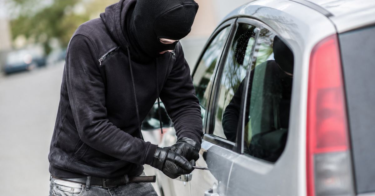 Quem teve o carro roubado deve registrar o Boletim de Ocorrência imediatamente para proteger seus direitos e colaborar com a investigação.
