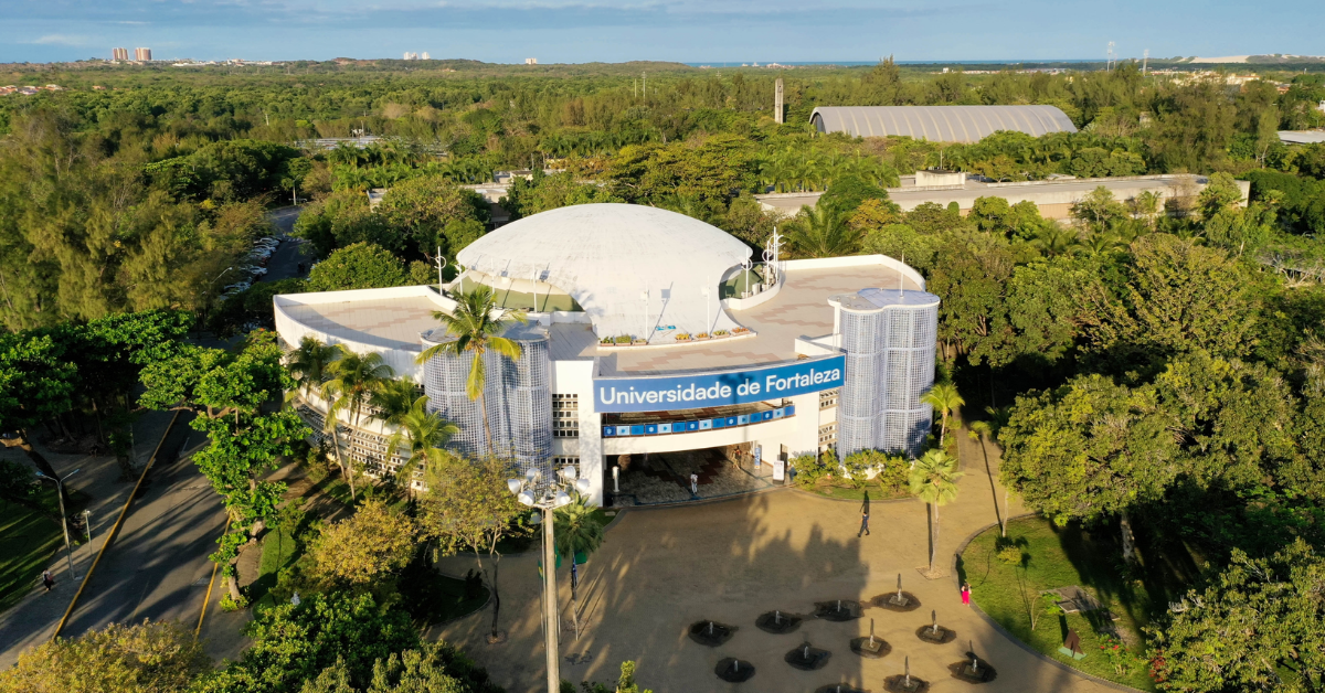 Vista aérea do campus da Unifor, em Fortaleza, instituição que liderou a pesquisa Top of Mind entre as faculdades do Ceará.