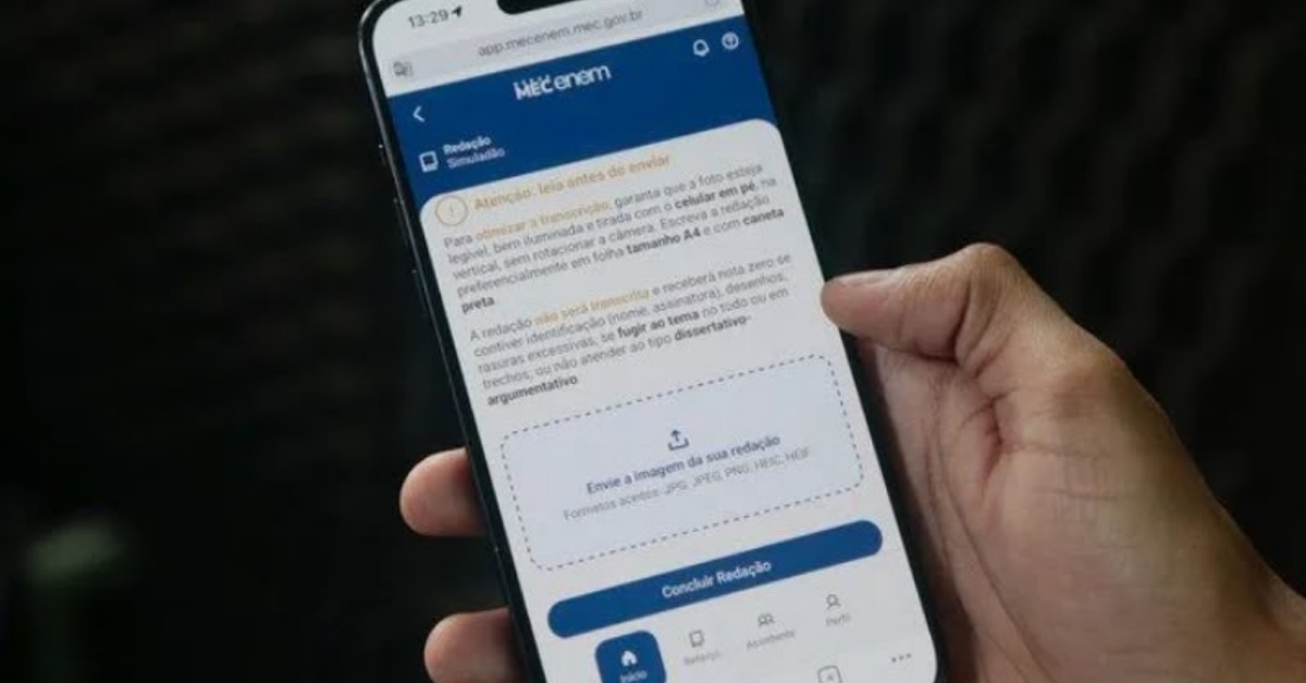 Aplicativo gratuito MEC Enem com ferramentas de estudo e inteligência artificial para candidatos ao Enem.