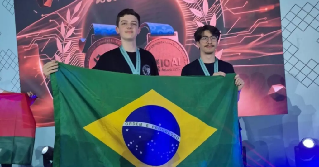 A competição reuniu estudantes do ensino médio em desafios de inteligência artificial, aprendizado de máquina e análise de dados.