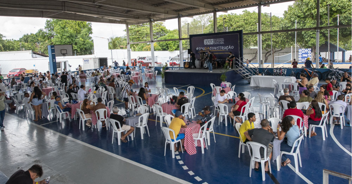 Atendimento de saúde realizado no SESI Clínica Parangaba durante o Dia Nacional da Construção Social.