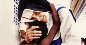 Irmã Dulce: de um galinheiro com 70 doentes à primeira santa nascida no Brasil