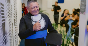 Depois de 41 anos longe da escola, pedreiro volta a estudar aos 63 e conclui ensino médio