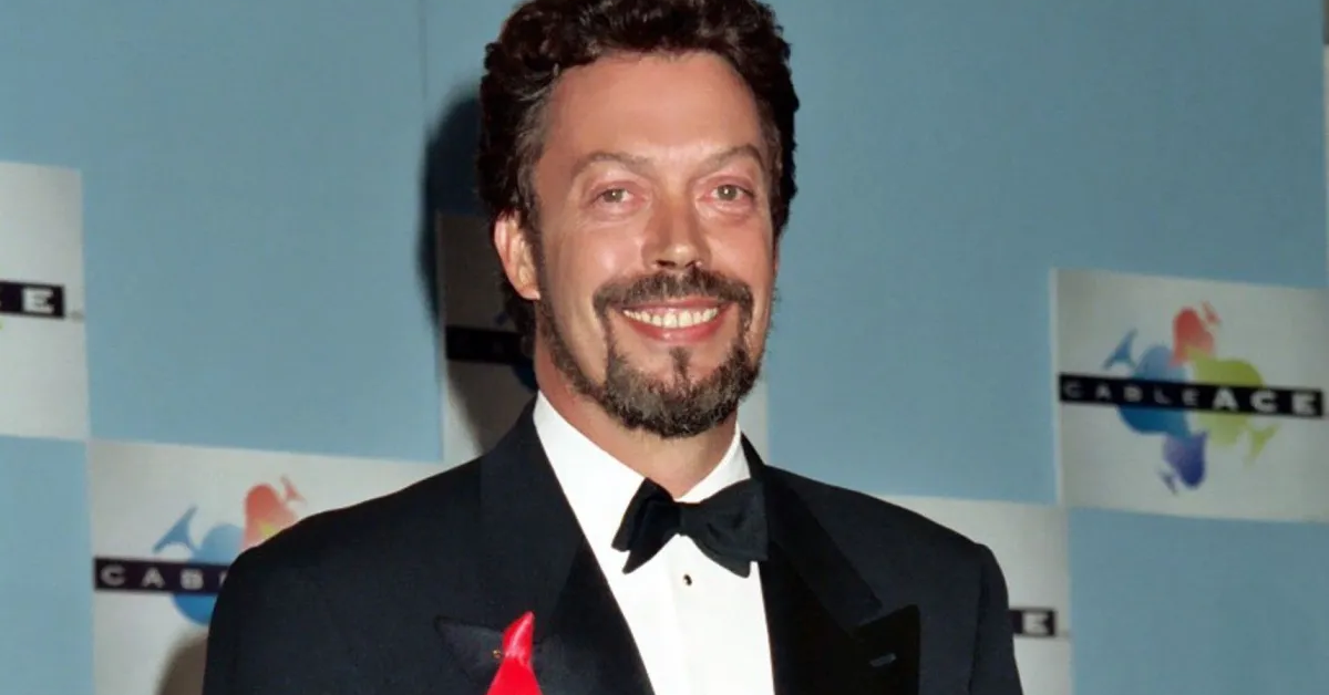 Tim Curry, ator de It e The Rocky Horror Picture Show, que também atuou como dublador.