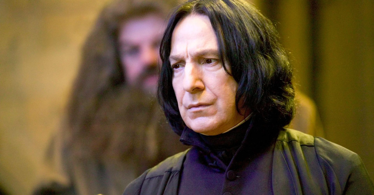 Alan Rickman como Severo Snape nos filmes de Harry Potter.