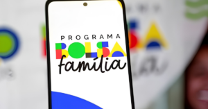 Bolsa Família terá primeiro reajuste do piso desde 2023 e benefício médio se aproxima de R$ 800