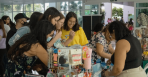 Unifor transforma campus em vitrine de vendas para mulheres em vulnerabilidade