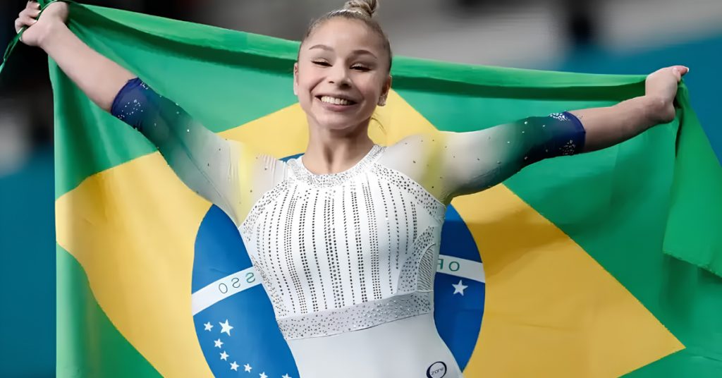 Flávia Saraiva durante competição de ginástica artística na Copa do Mundo.
