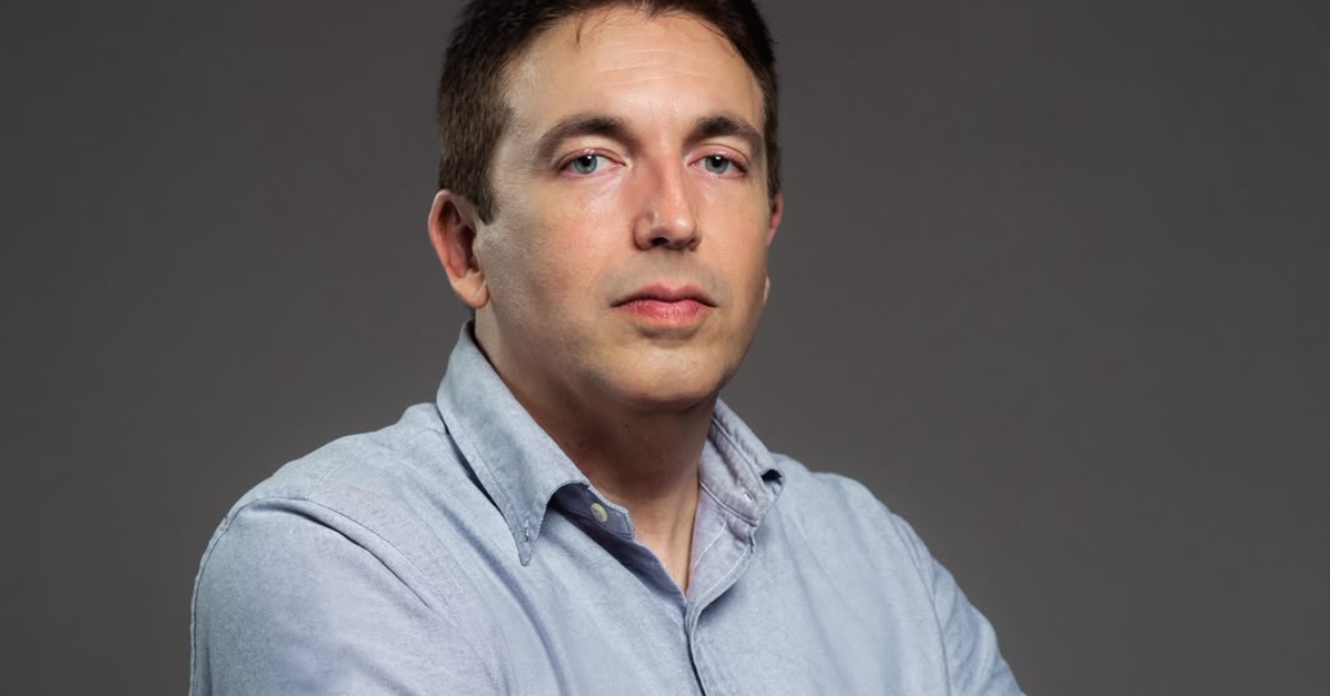 Rodrigo Pereira, criador da página Vagas.Trabalho, que reúne vagas de emprego e conecta candidatos a empresas.